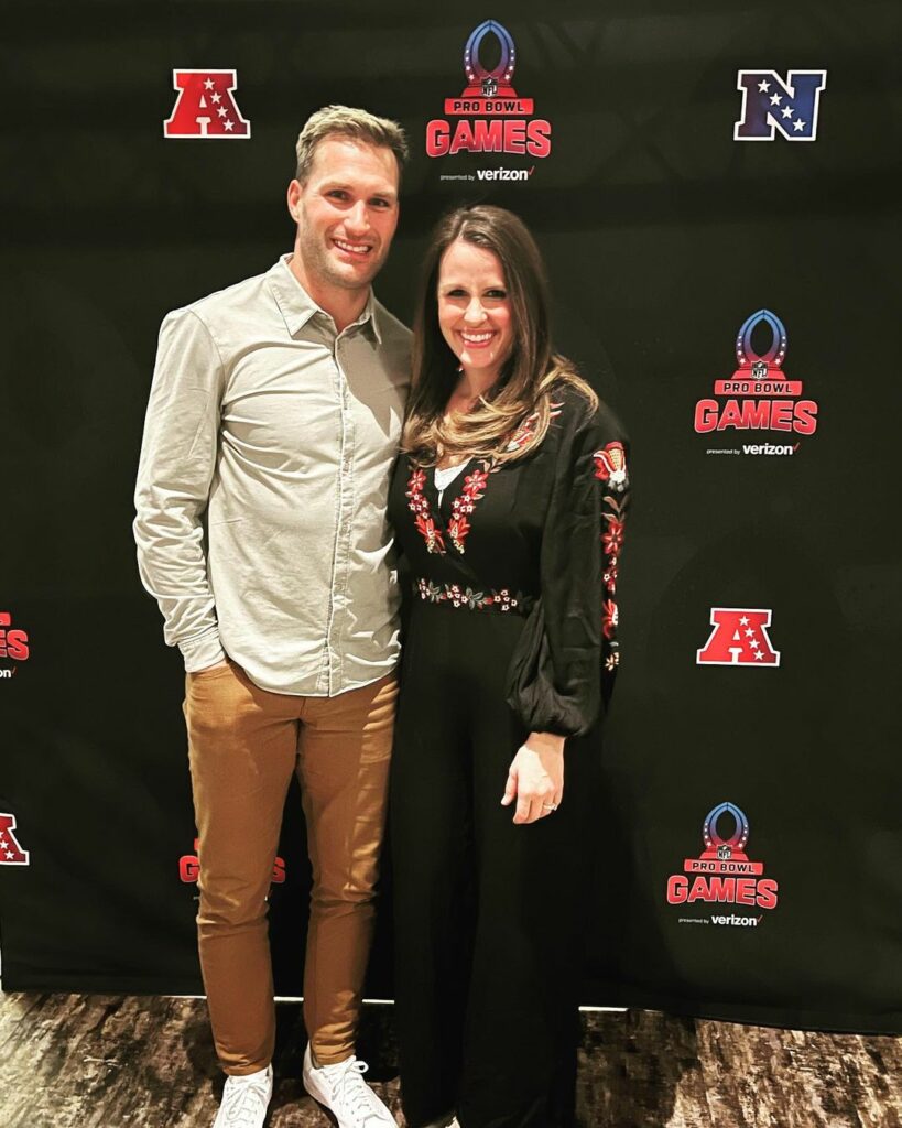 Kirk Cousins and his wife Embraced some chaos of children in Vegas to celebrate the pro bowl!