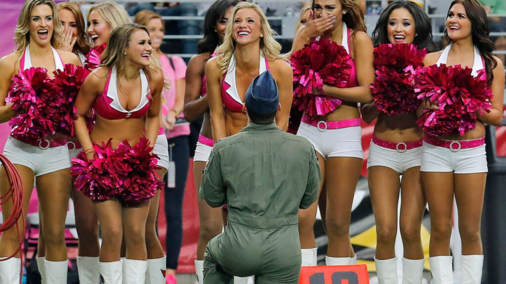 can nfl cheerleaders date nfl players