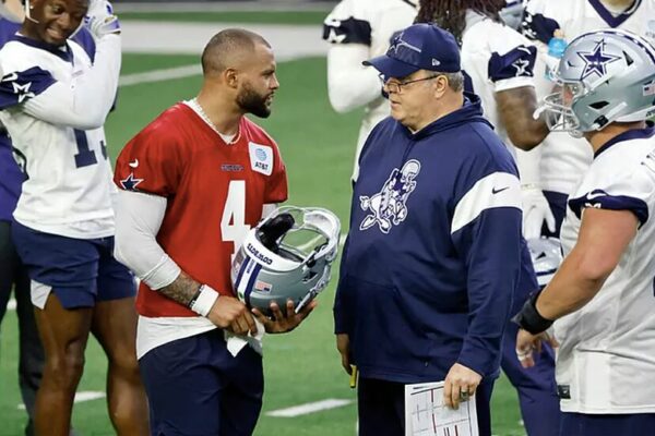 Dak Prescott practicing