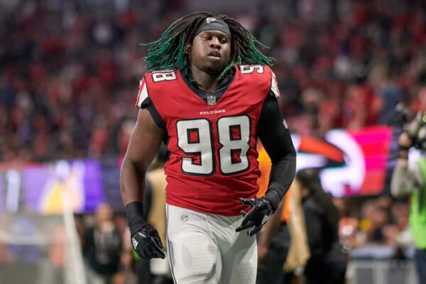 Takk McKinley released by the Cowboys