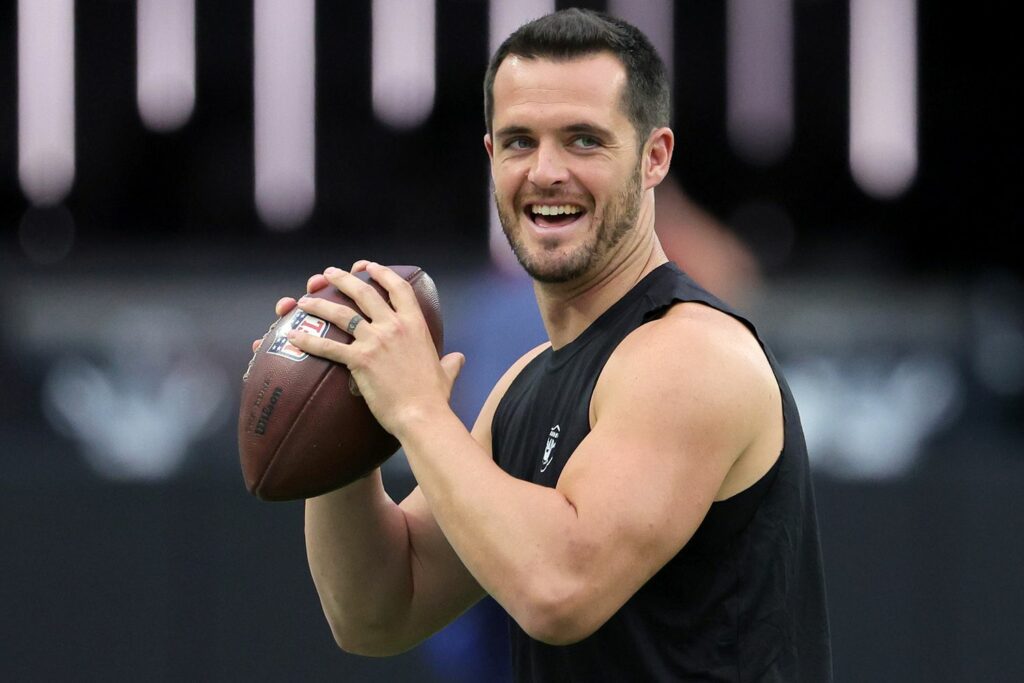 Derek Carr, Saints quarterback