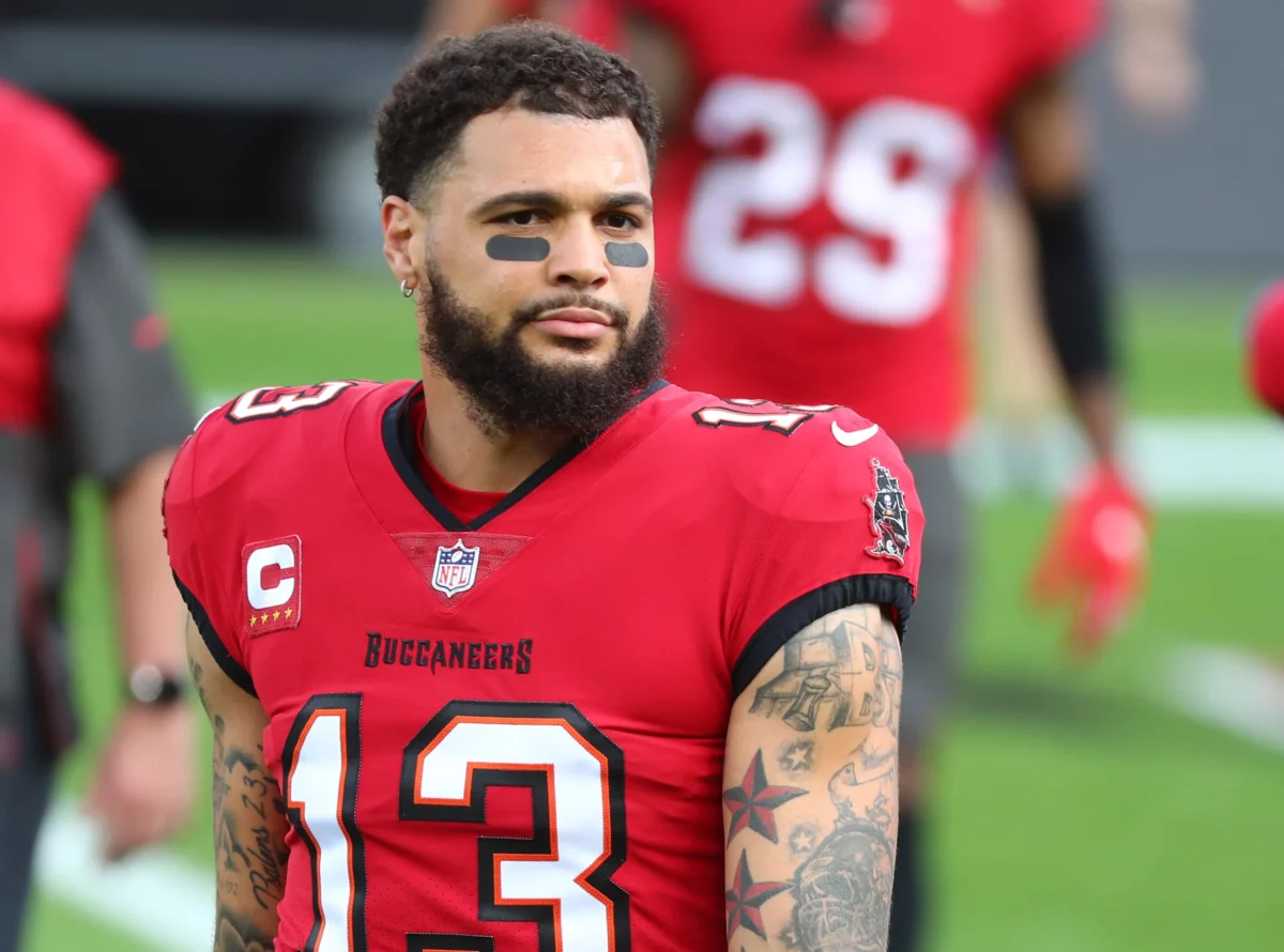 Bucs, wide receiver Mike Evans talking about third contract