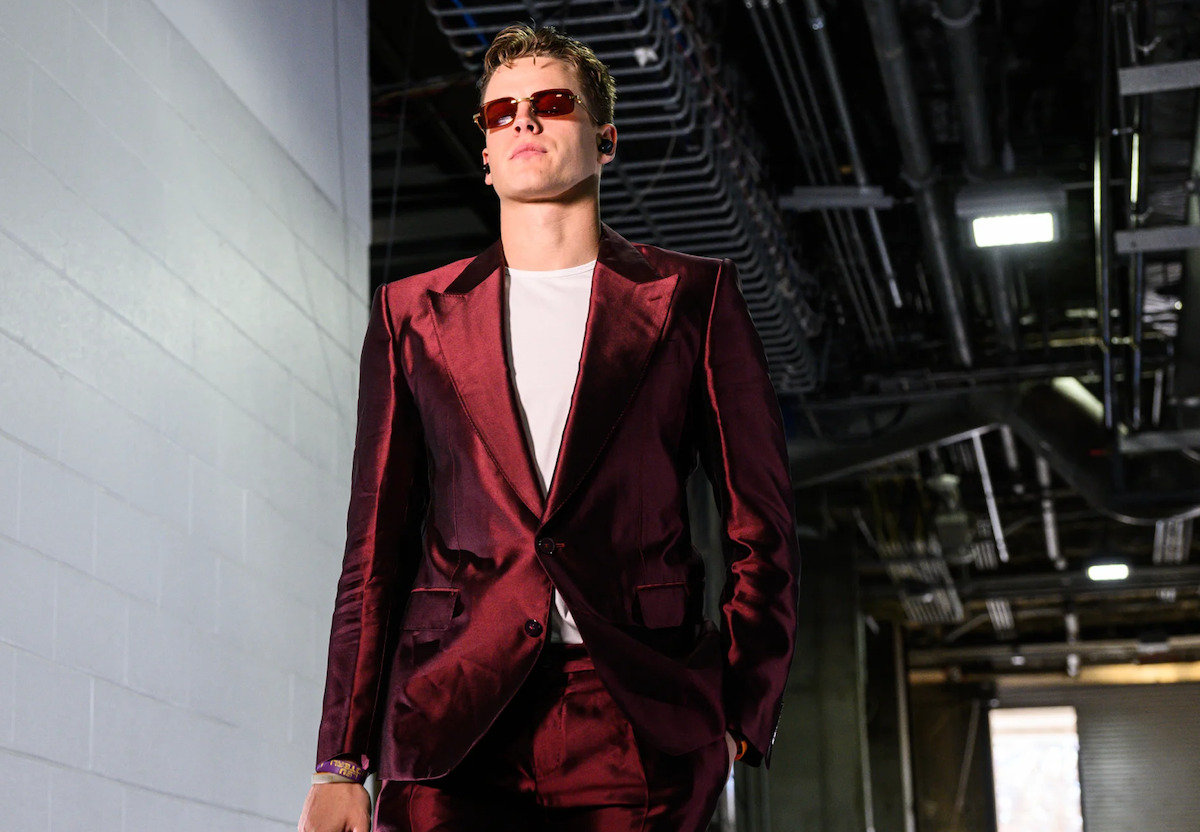 Look: Joe Burrow's Pre-Game Outfit Went Viral - The Spun: What's Trending  In The Sports World Today